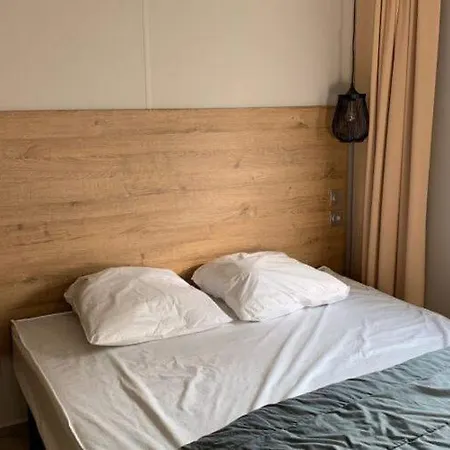 Casa de Férias Mobile Prestige With 3 Bedrooms In With Air Conditioning *